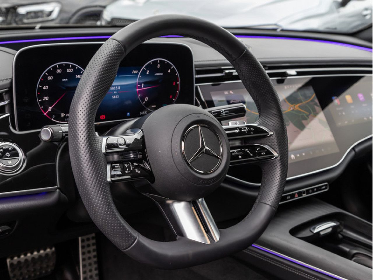 Mercedes-Benz E-Klasse – Bild 25