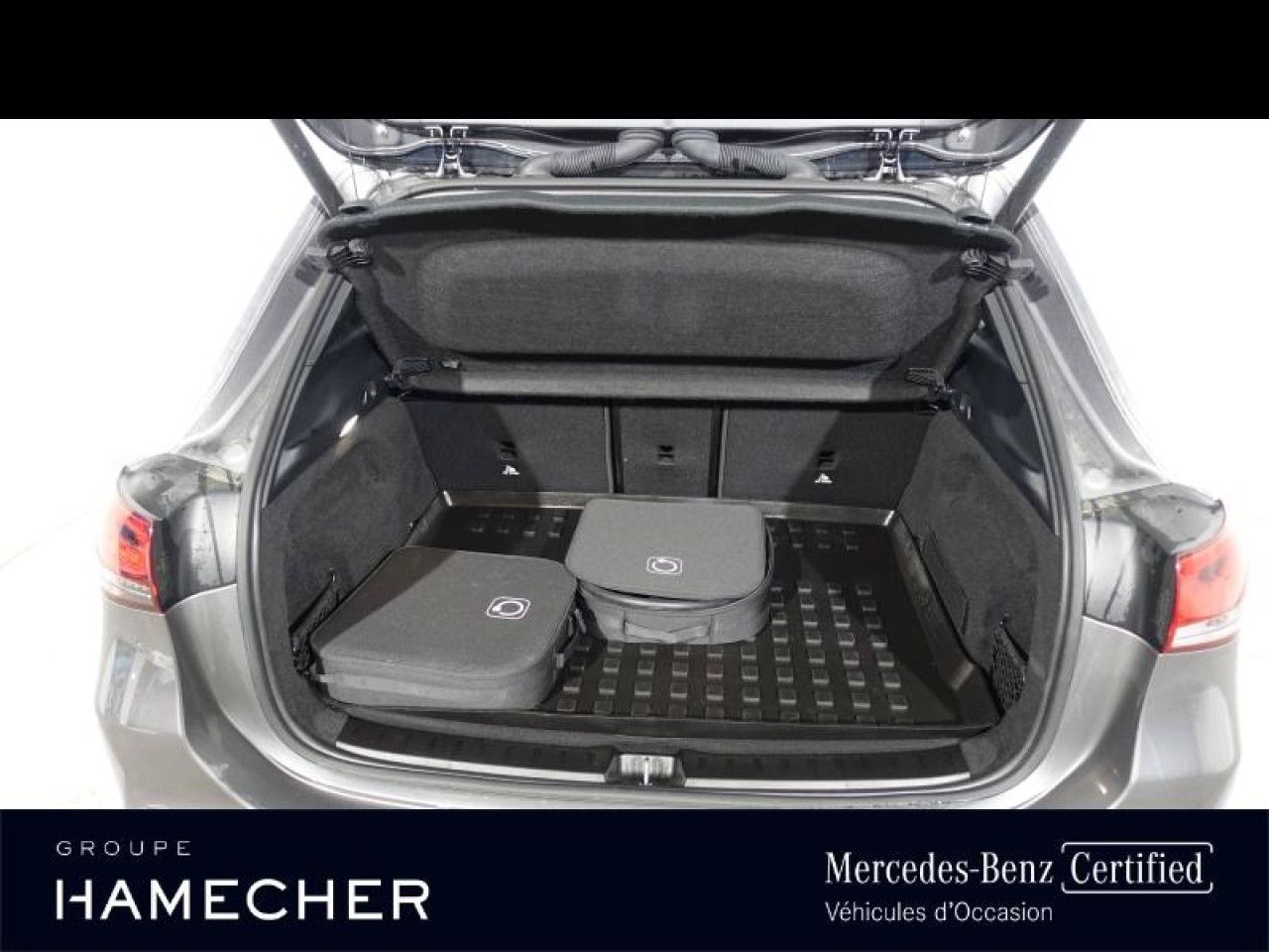 Photo du v&eacute;hicule 8 / 18