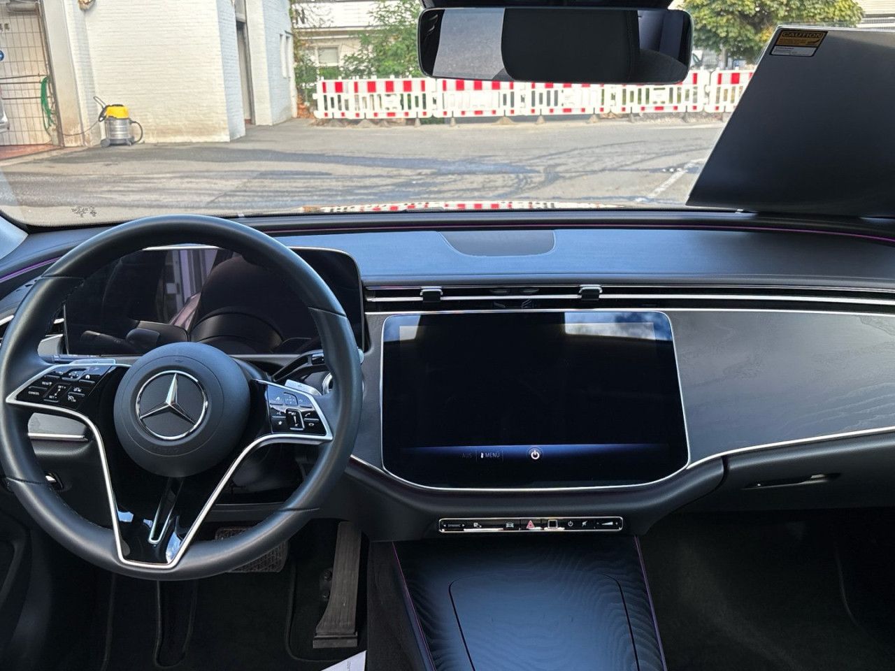 Mercedes-Benz E-Klasse – Bild 9