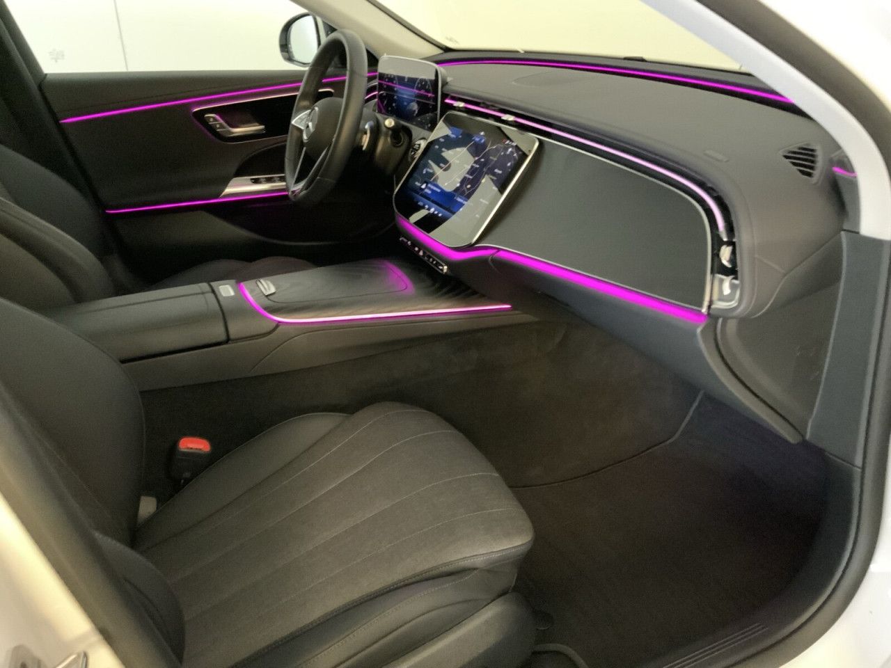 Mercedes-Benz E-Klasse – Bild 13