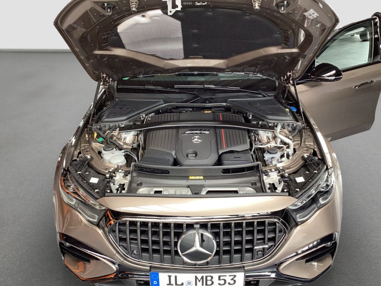 Mercedes-Benz E-Klasse – Bild 17