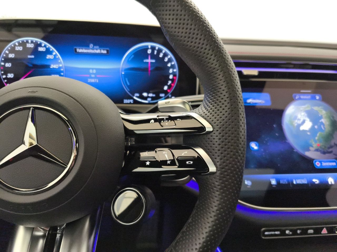 Mercedes-Benz E-Klasse – Bild 19
