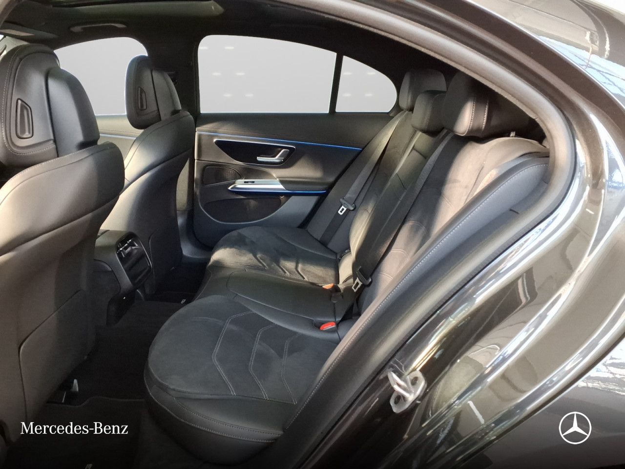 Mercedes-Benz E-Klasse – Bild 9