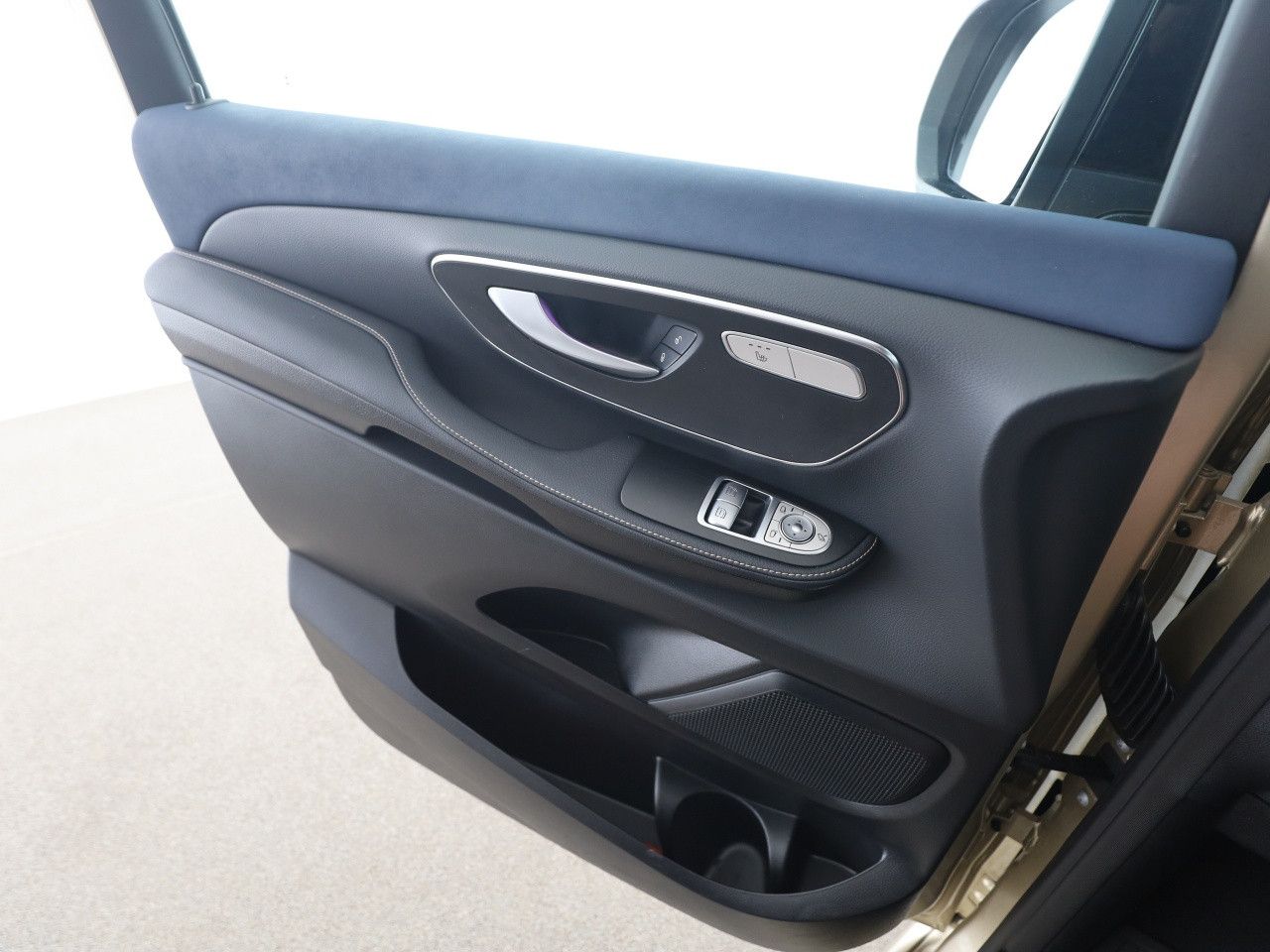 Mercedes-Benz EQV – Bild 13