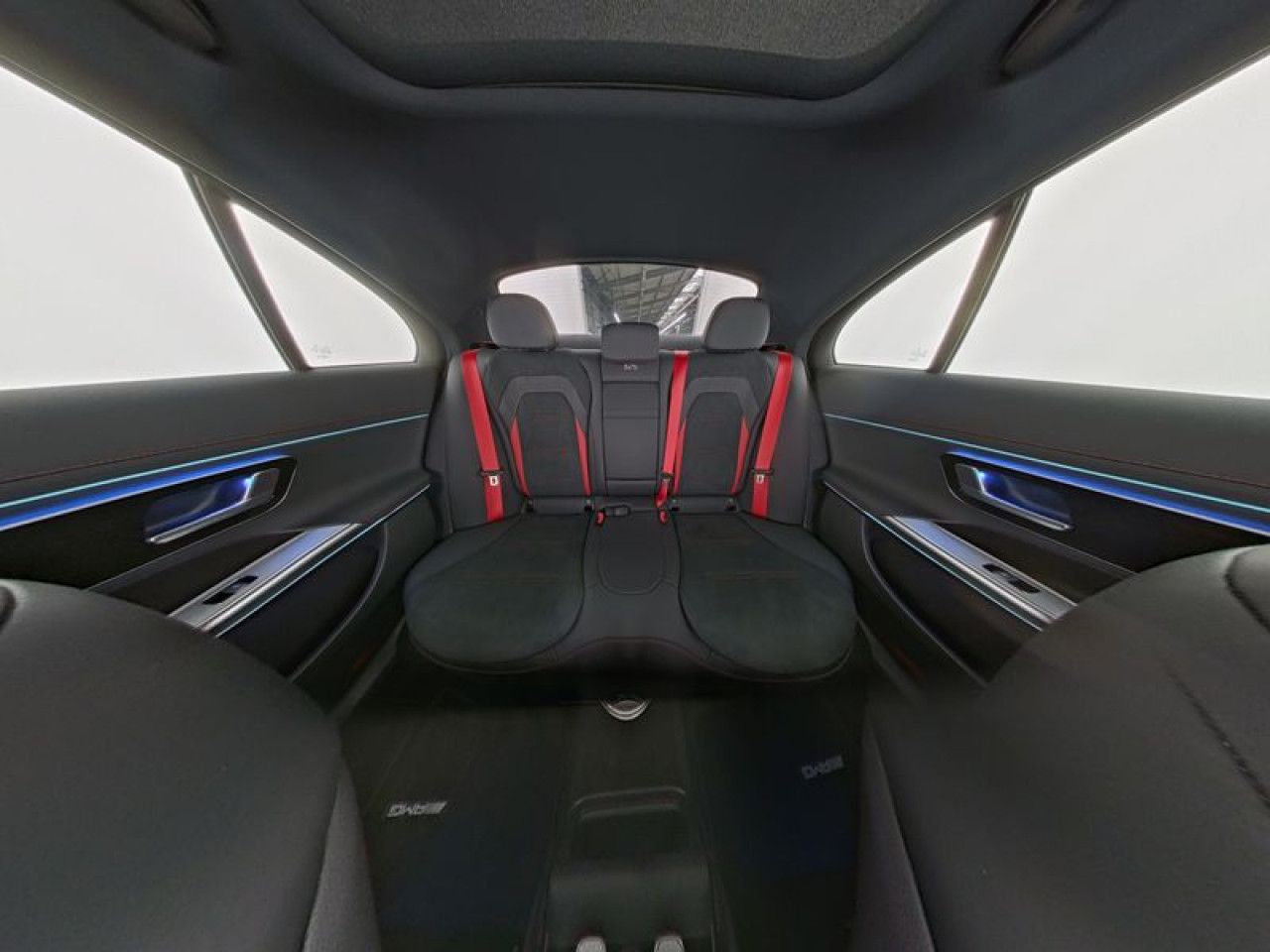 Mercedes-Benz E-Klasse – Bild 9