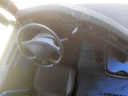Vehicle image 7 / 11
