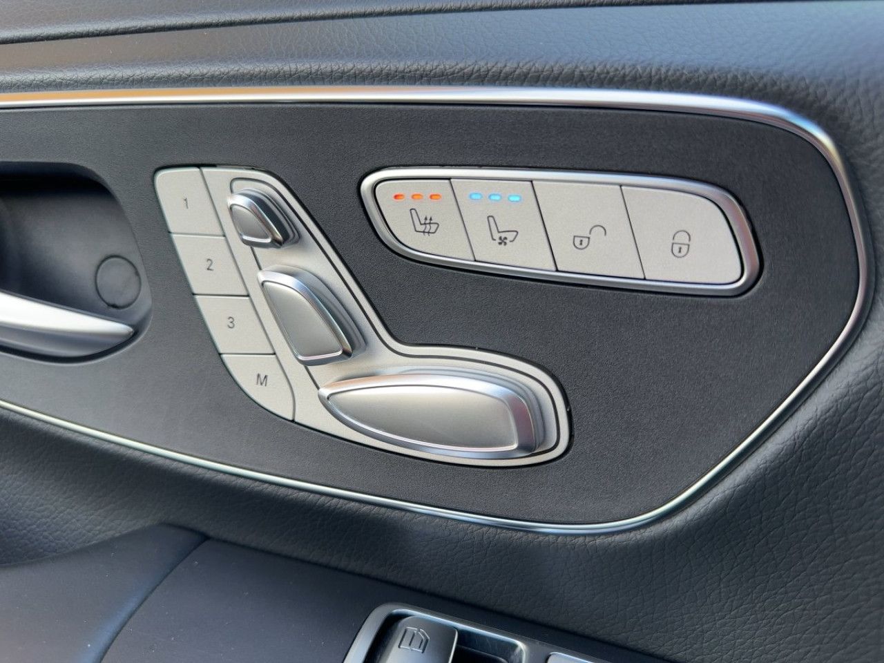 Fahrzeugbild 14 / 19