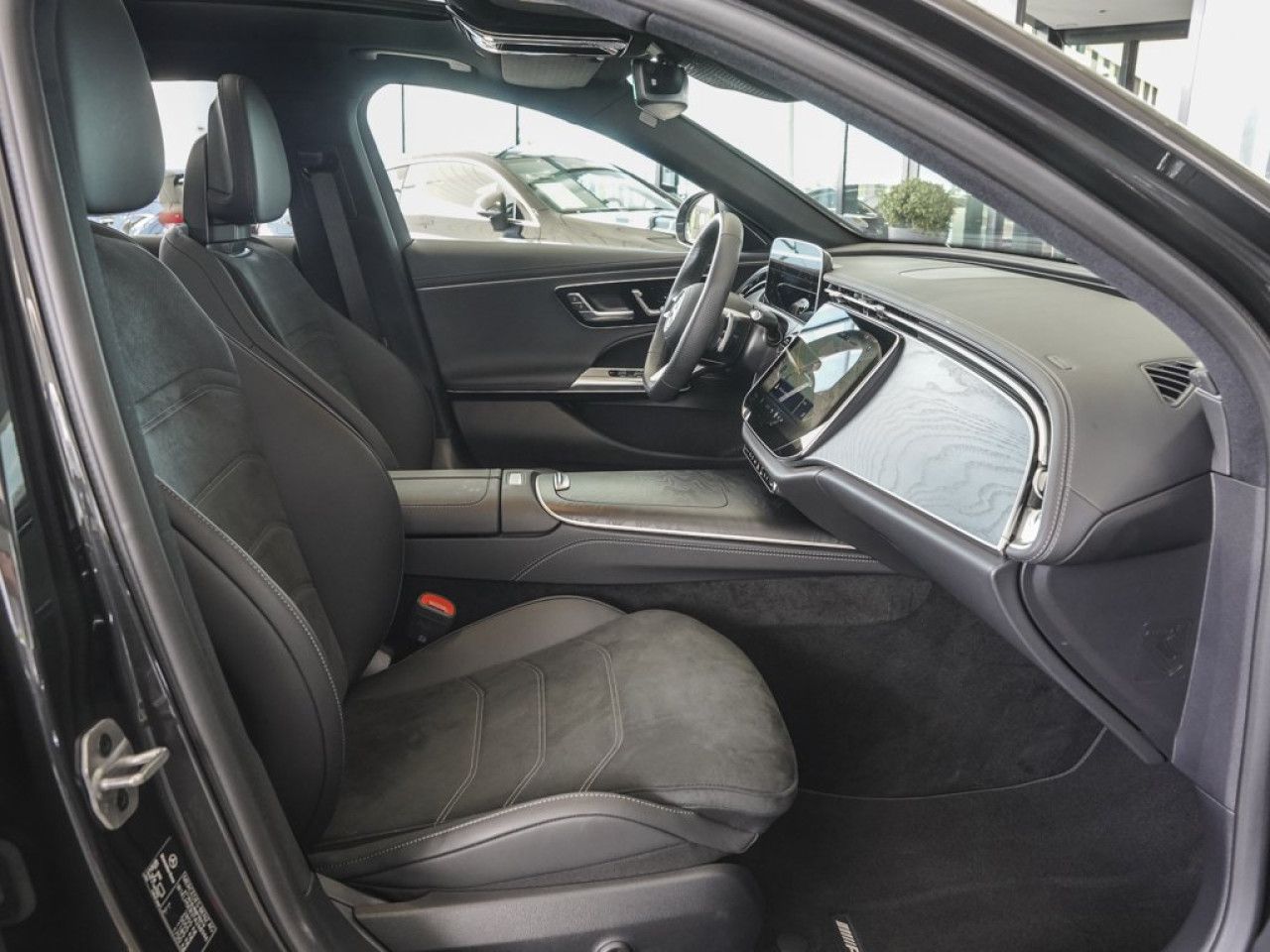Mercedes-Benz E-Klasse – Bild 4
