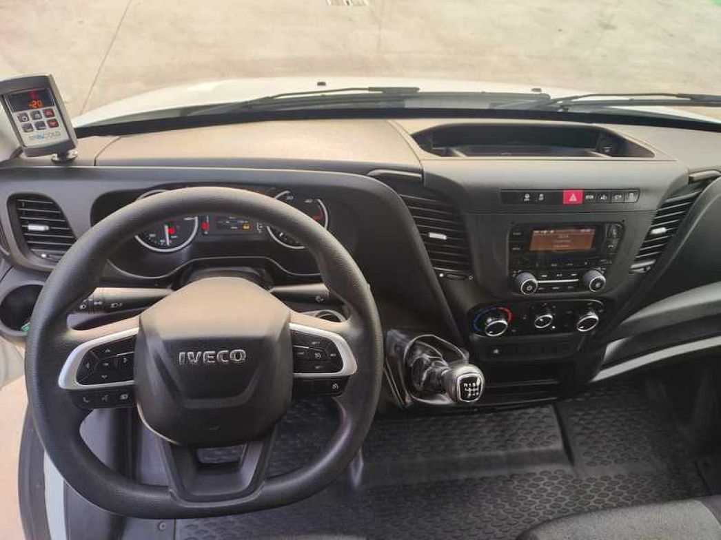 IVECO | 35C16 FURGONE ISOTERMICO CON FRIGO