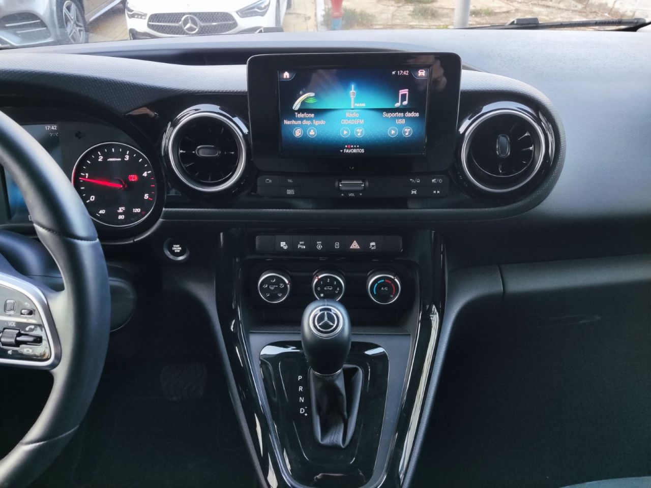 Imagem do veículo 1 / 12