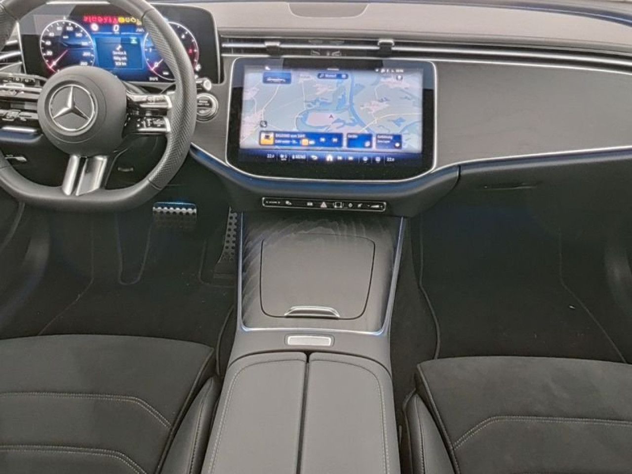 Mercedes-Benz E-Klasse – Bild 13