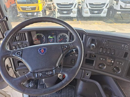 Vehicle image 6 / 7