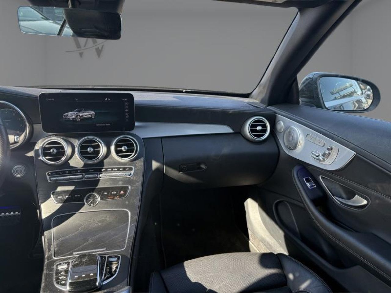 Photo du v&eacute;hicule 15 / 18