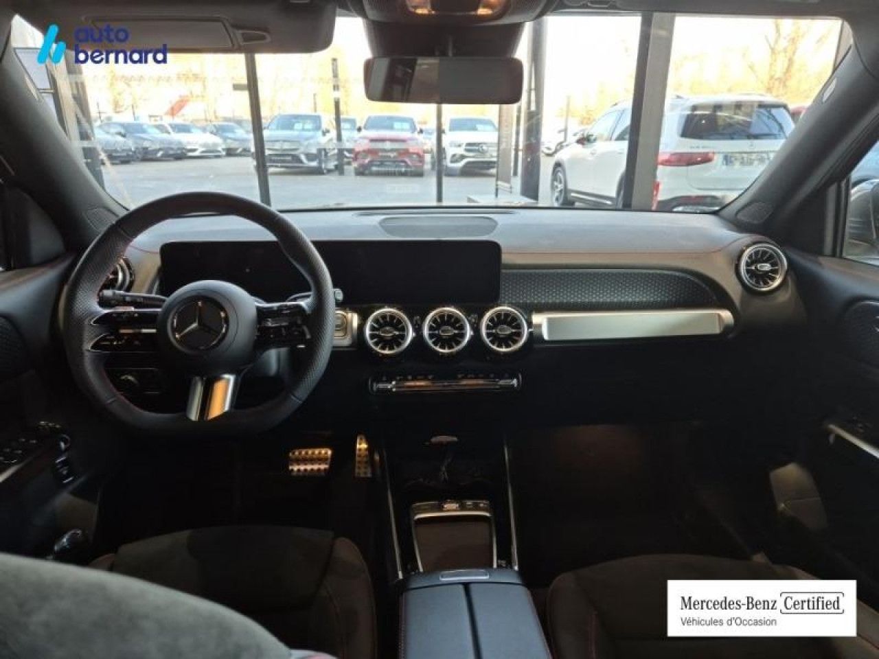 Photo du v&eacute;hicule 8 / 18