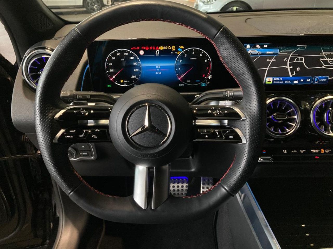 Mercedes-Benz GLB – Bild 10