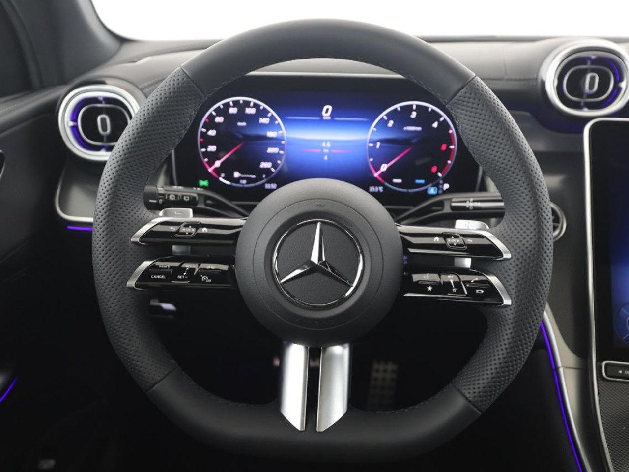 Mercedes-Benz GLC – Bild 14