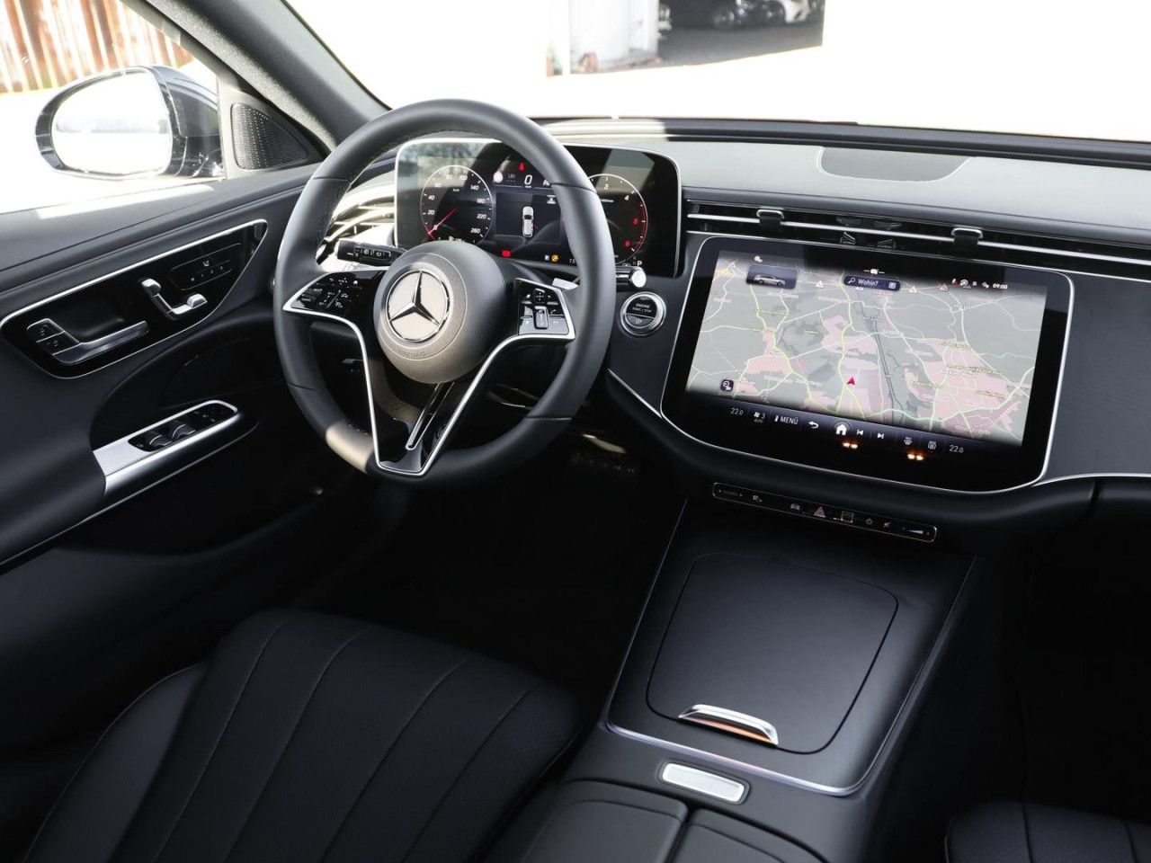 Mercedes-Benz E-Klasse – Bild 8