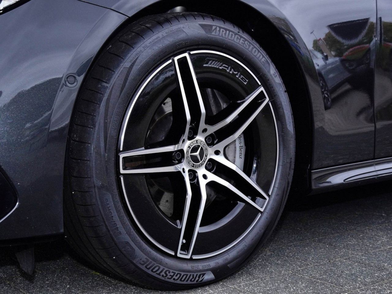 Mercedes-Benz E-Klasse – Bild 7