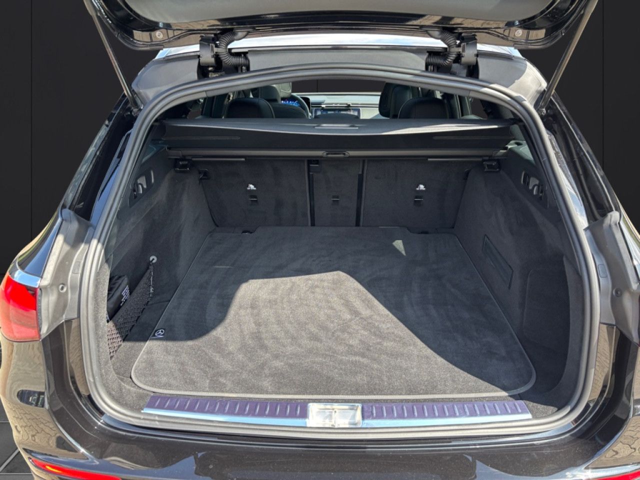 Mercedes-Benz E-Klasse – Bild 15