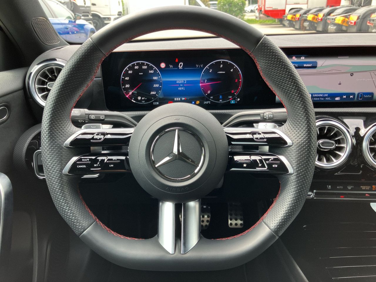 Fahrzeugbild 9 / 19