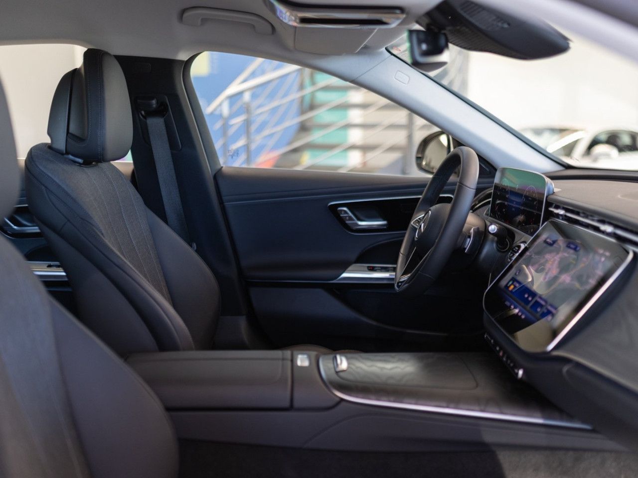Mercedes-Benz E-Klasse – Bild 21