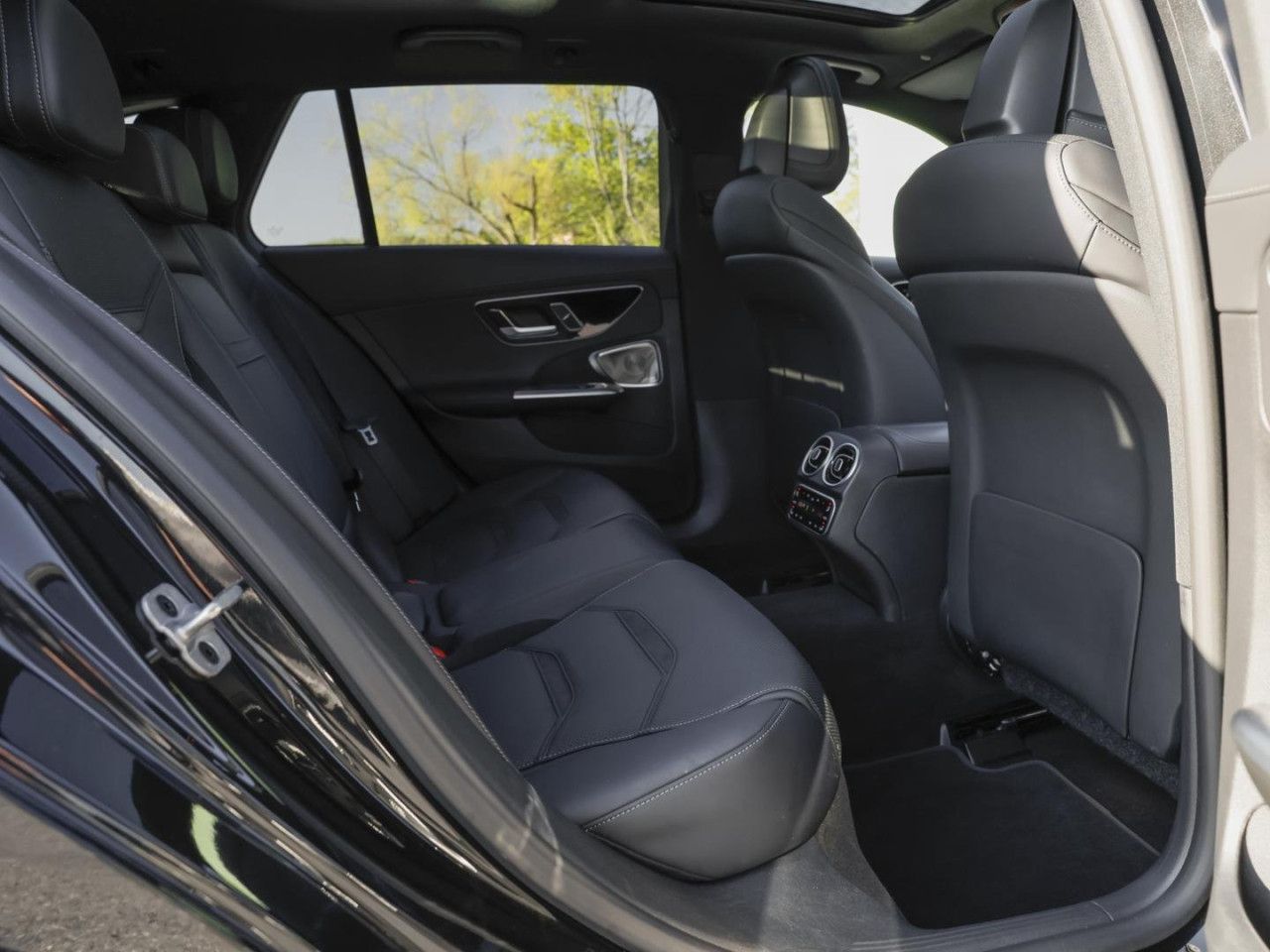 Mercedes-Benz C-Klasse – Bild 6
