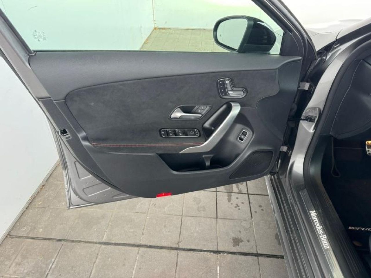 Photo du v&eacute;hicule 12 / 18