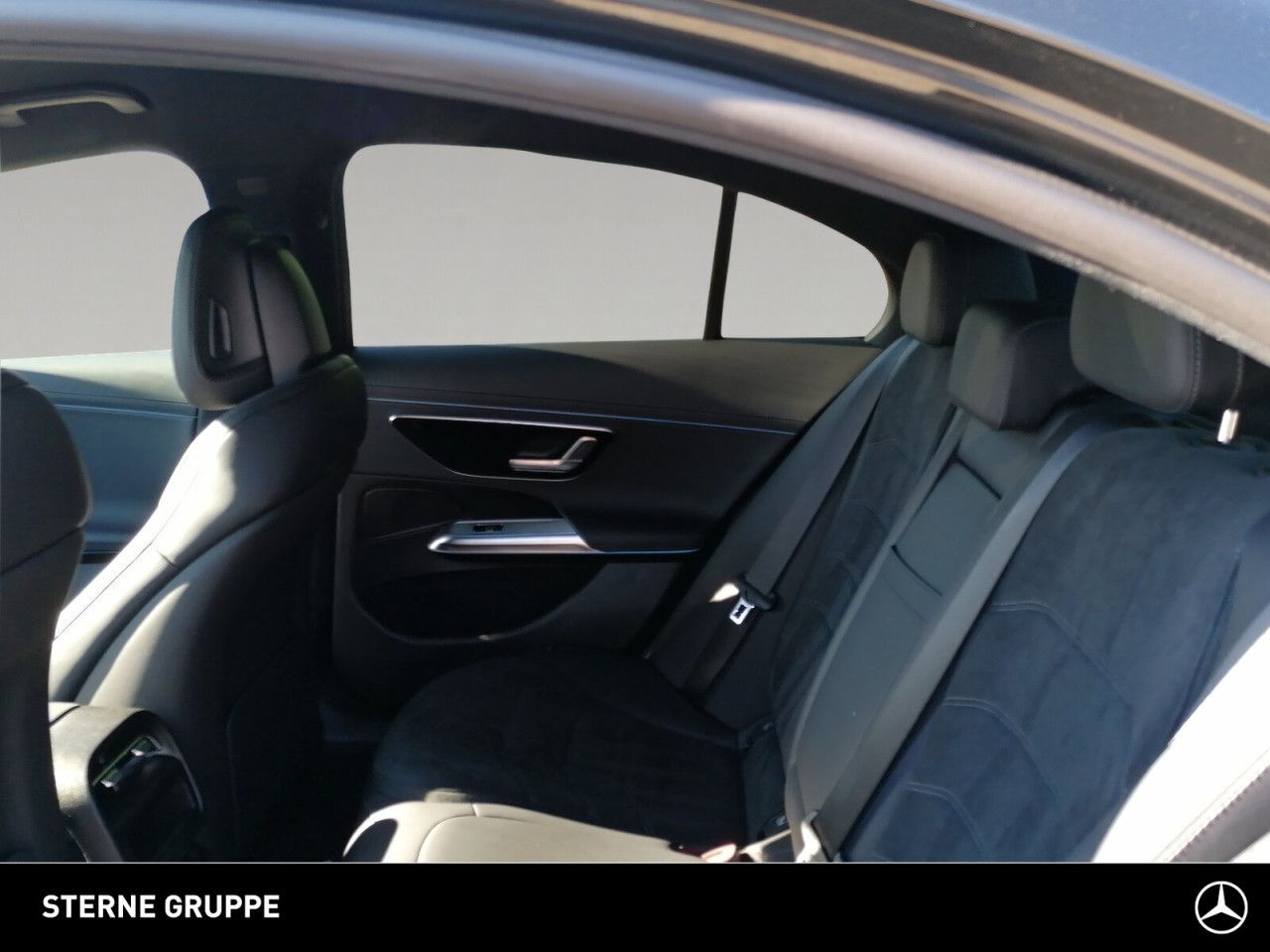 Mercedes-Benz E-Klasse – Bild 12