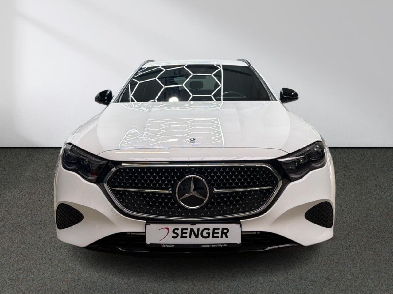 Mercedes-Benz E-Klasse – Bild 8