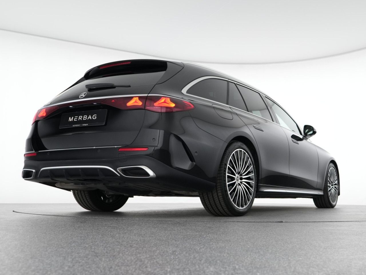 Mercedes-Benz E-Klasse – Bild 9
