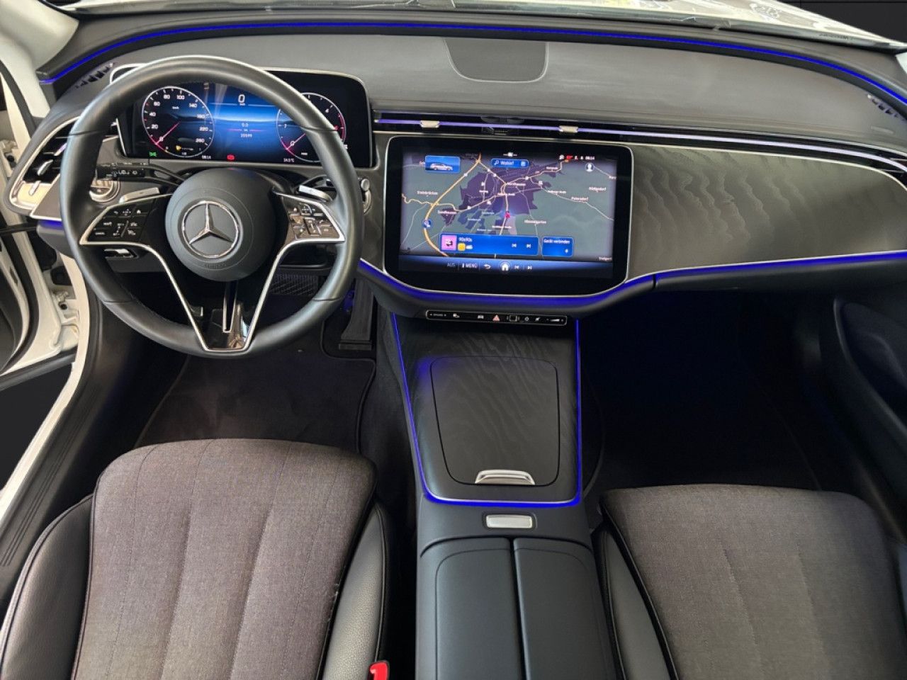 Mercedes-Benz E-Klasse – Bild 12
