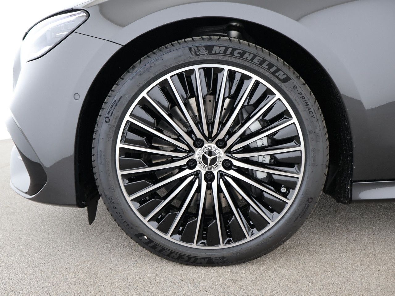Mercedes-Benz E-Klasse – Bild 16
