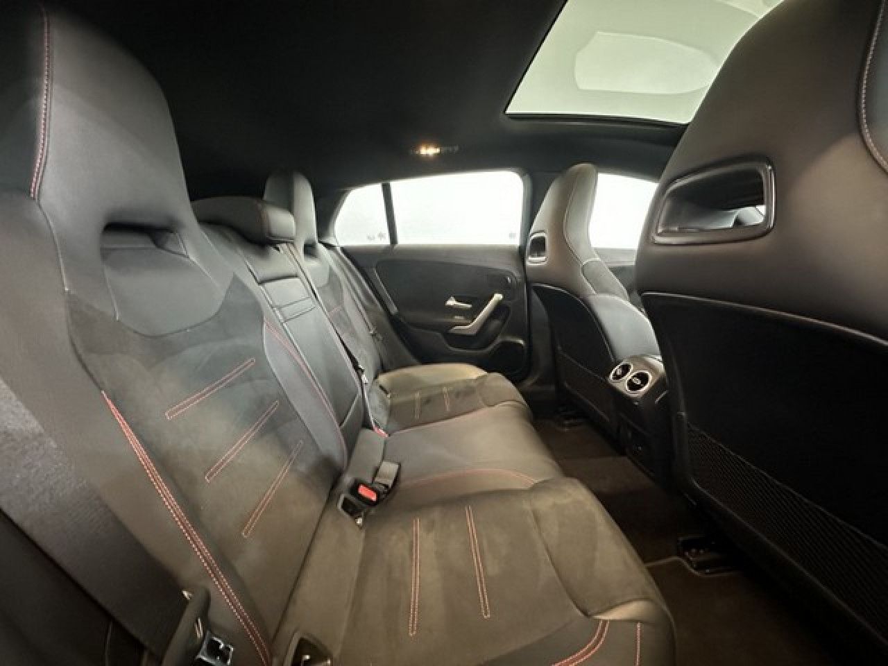 Imagem do ve&iacute;culo 19 / 19