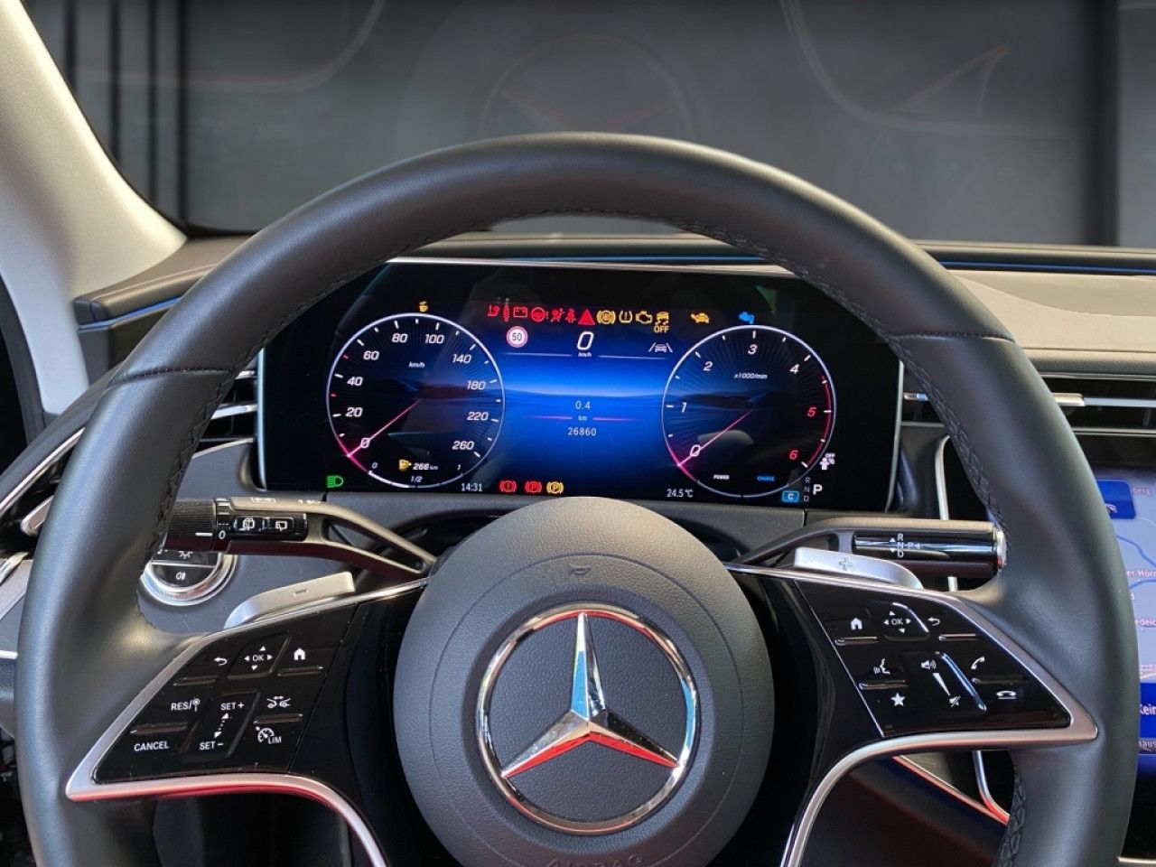 Mercedes-Benz E-Klasse – Bild 8