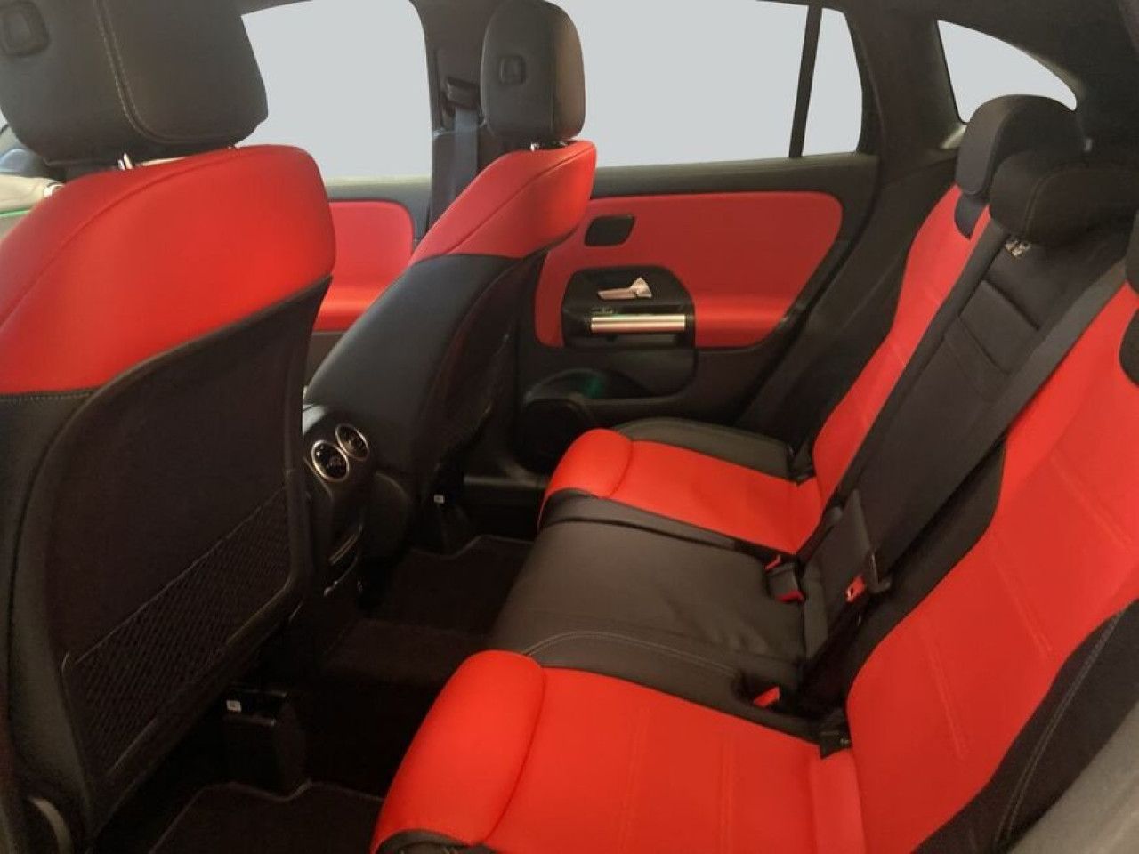 Mercedes-Benz GLA – Bild 11
