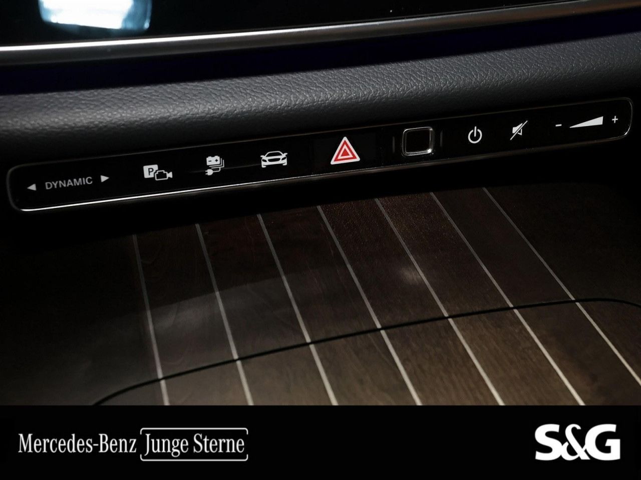 Mercedes-Benz E-Klasse – Bild 16