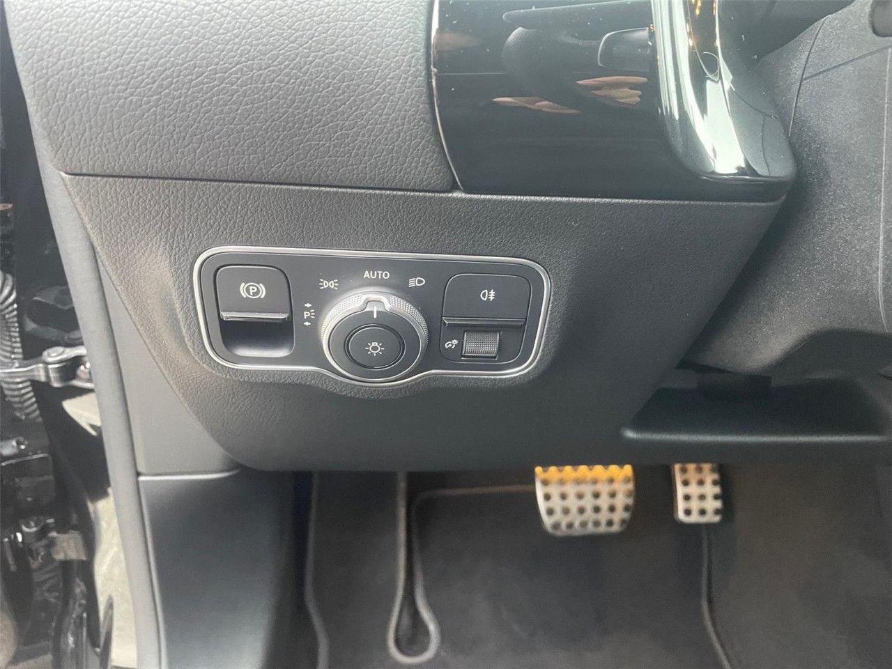 Fahrzeugbild 14 / 27