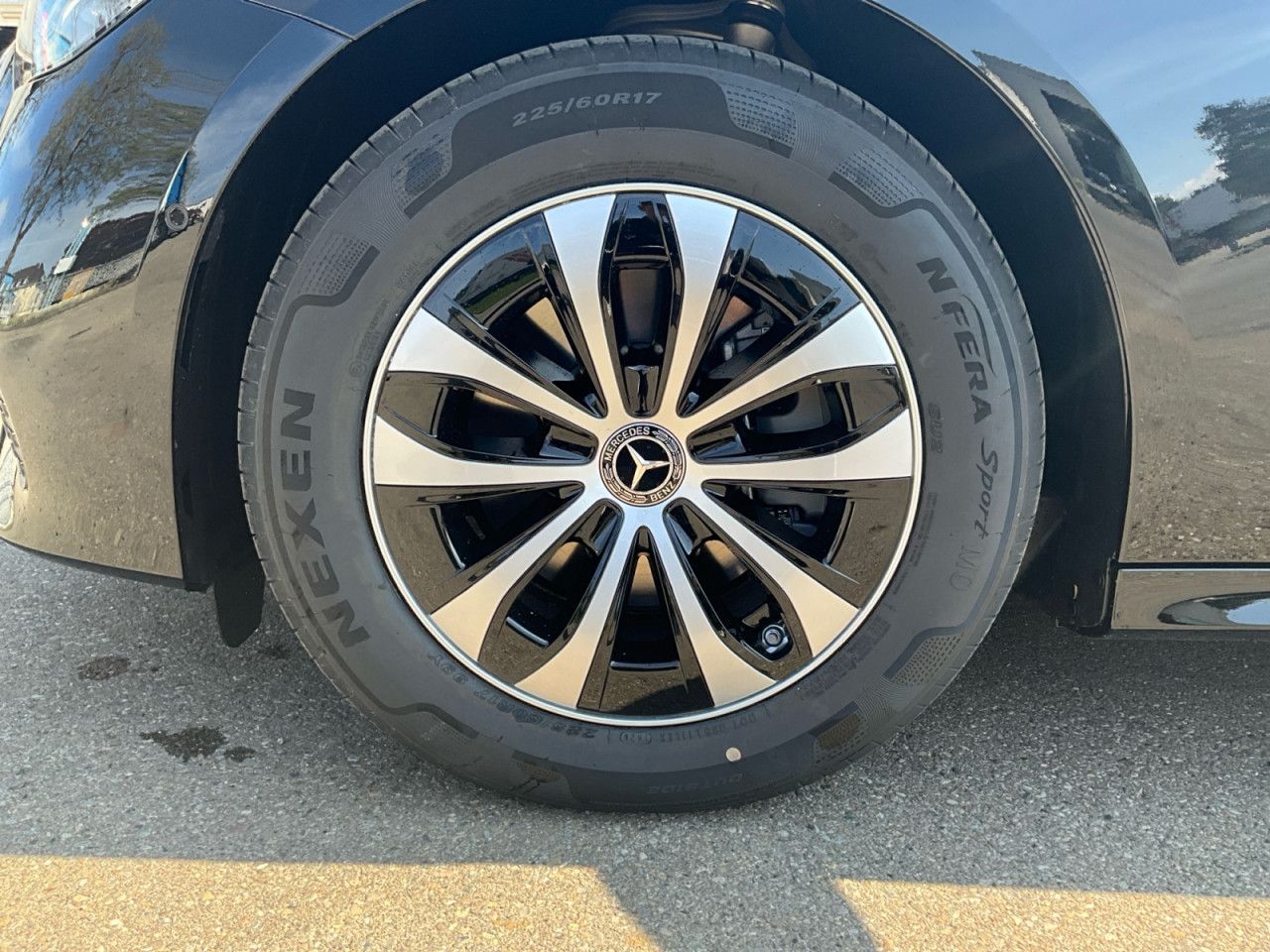 Mercedes-Benz E-Klasse – Bild 8