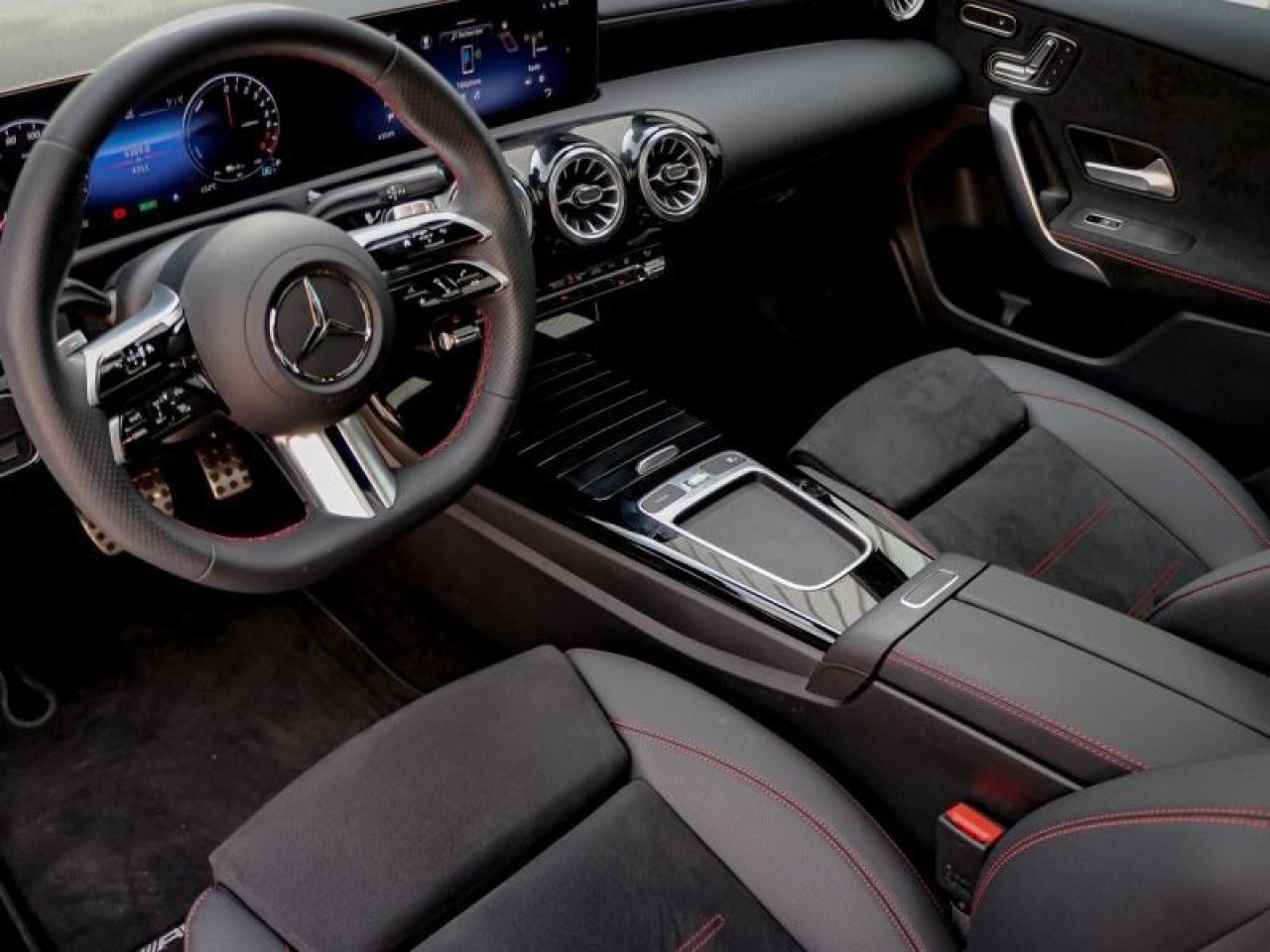 Photo du v&eacute;hicule 12 / 18