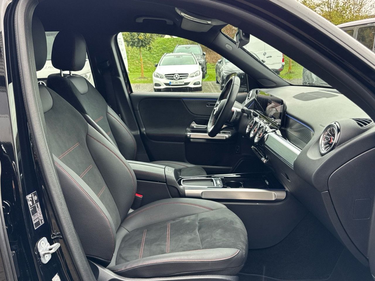 Mercedes-Benz GLB – Bild 15