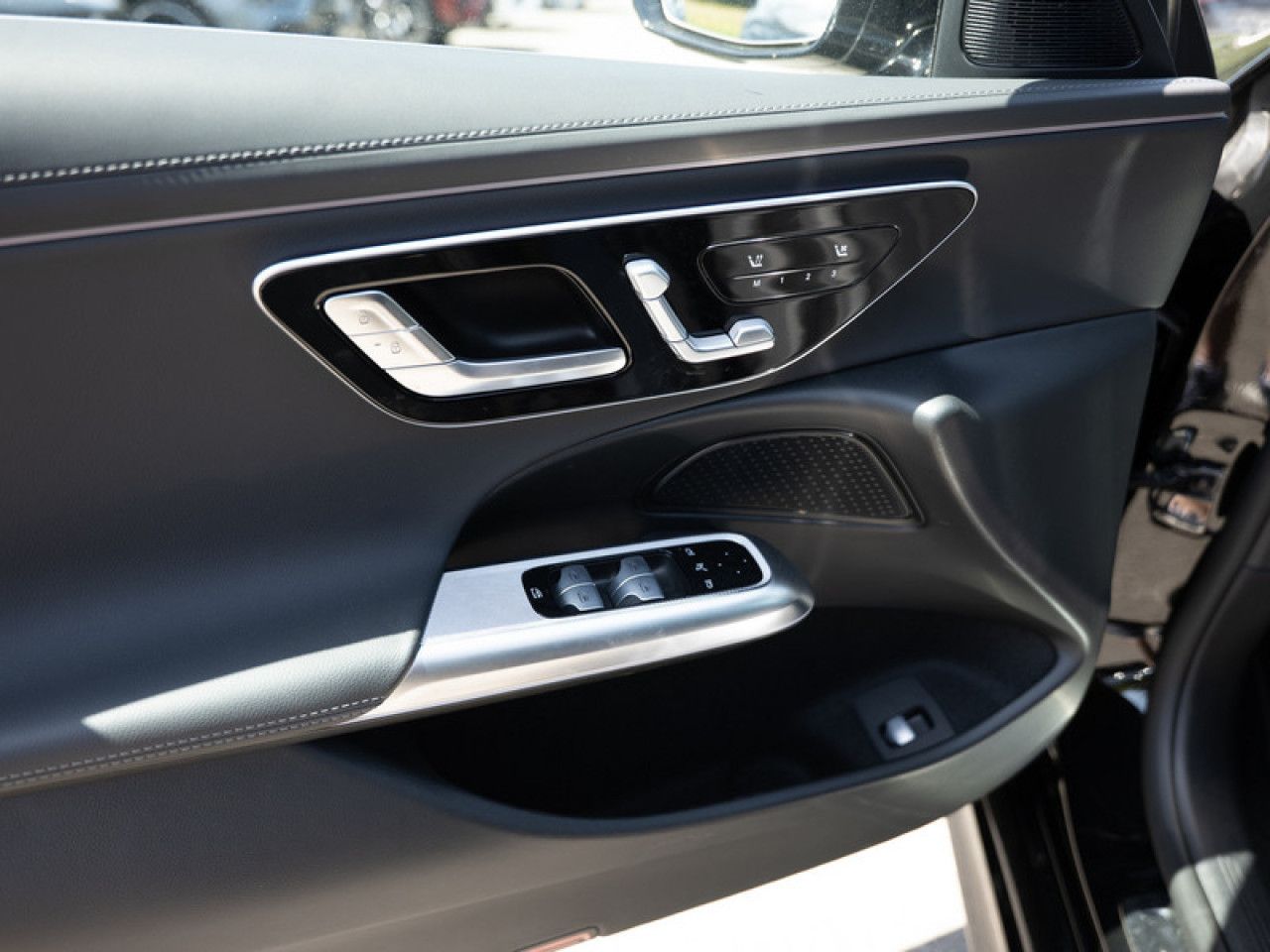 Mercedes-Benz E-Klasse – Bild 20