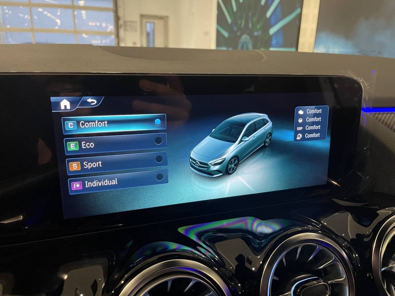 Photo du véhicule 12 / 18