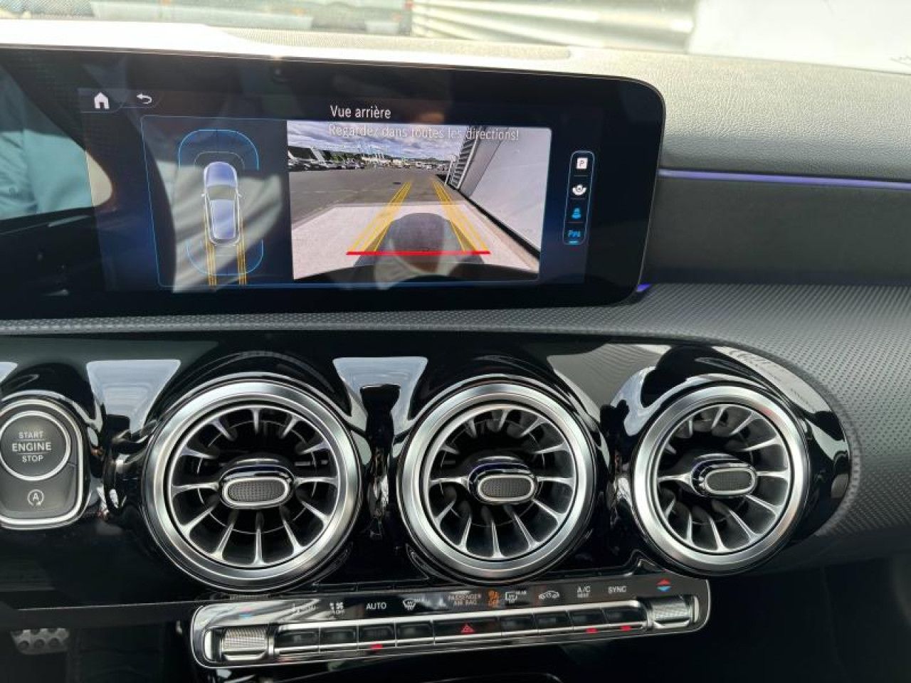 Photo du v&eacute;hicule 15 / 16