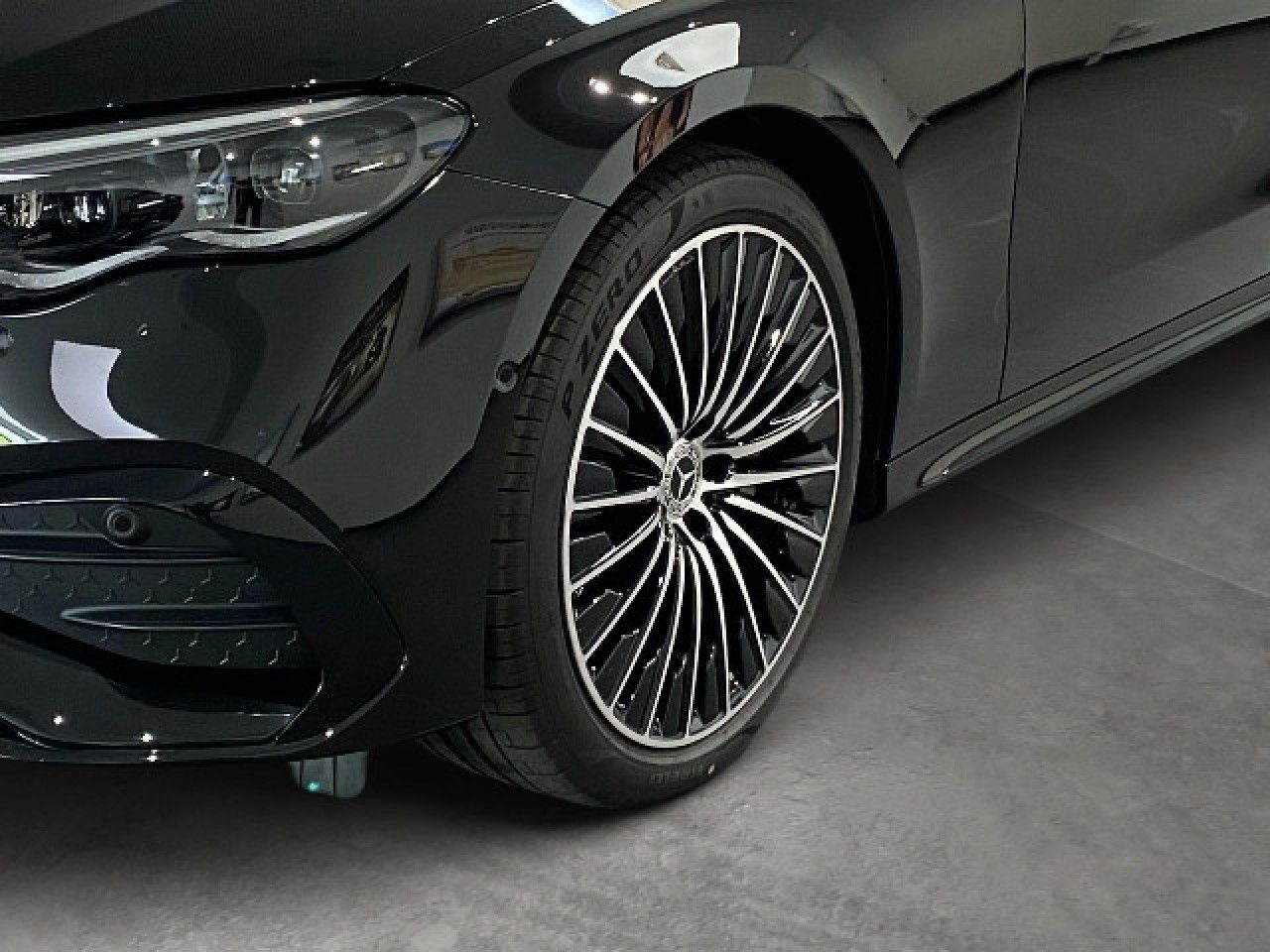 Mercedes-Benz E-Klasse – Bild 5