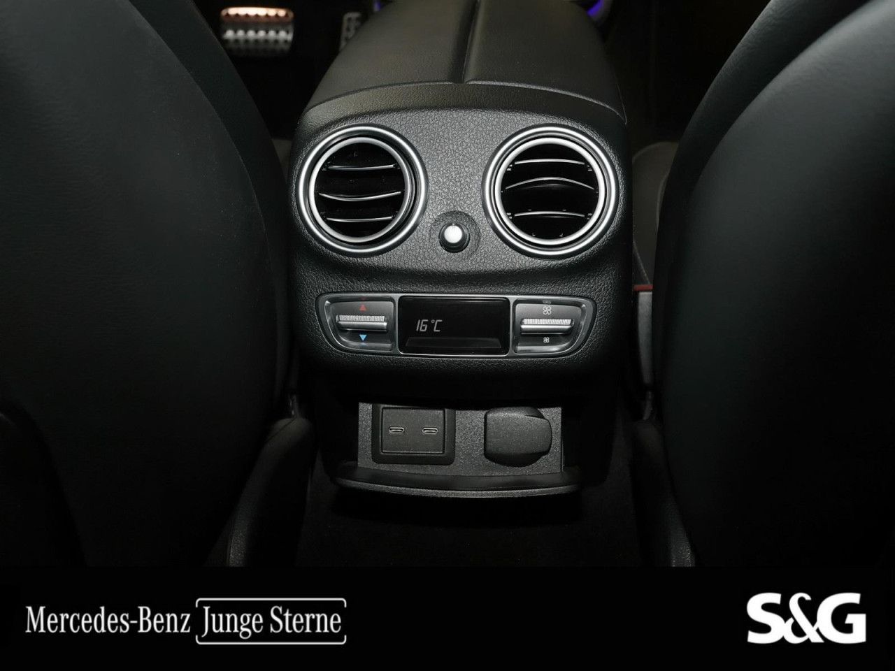 Mercedes-Benz E-Klasse – Bild 17