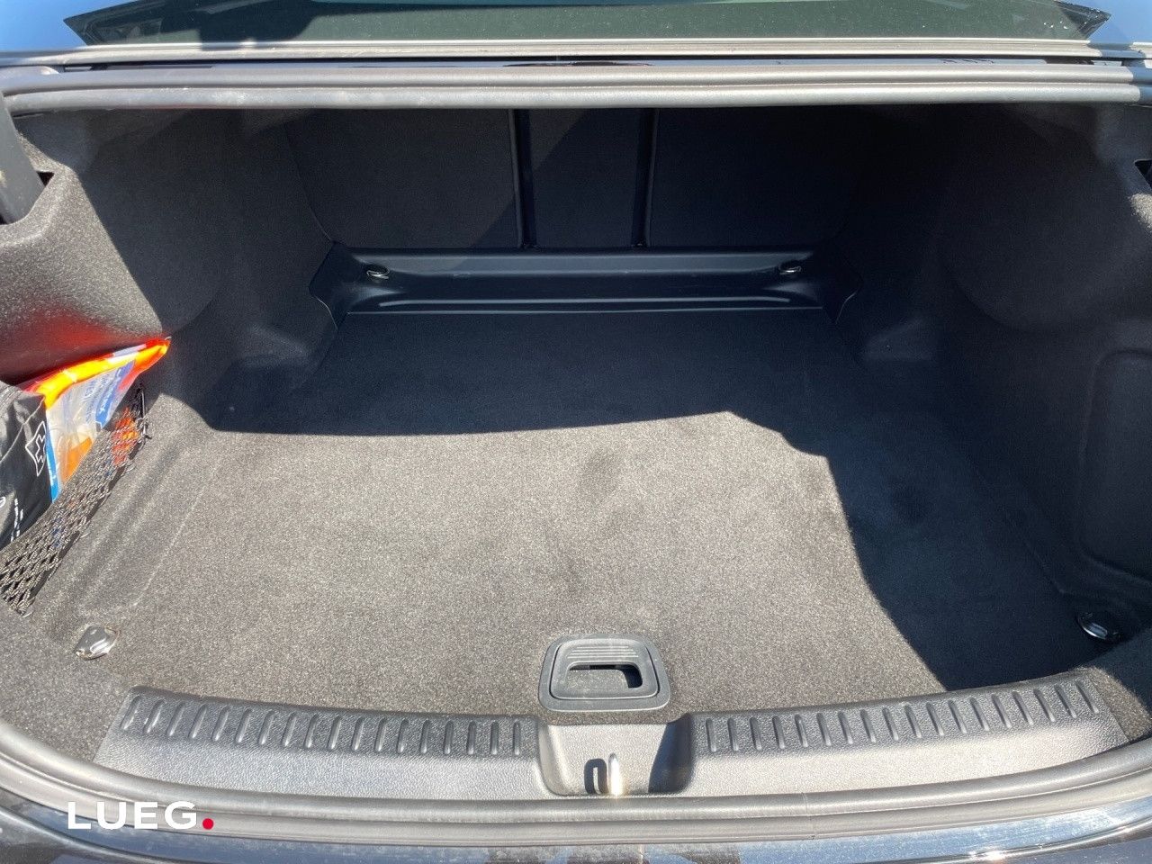 Mercedes-Benz E-Klasse – Bild 15