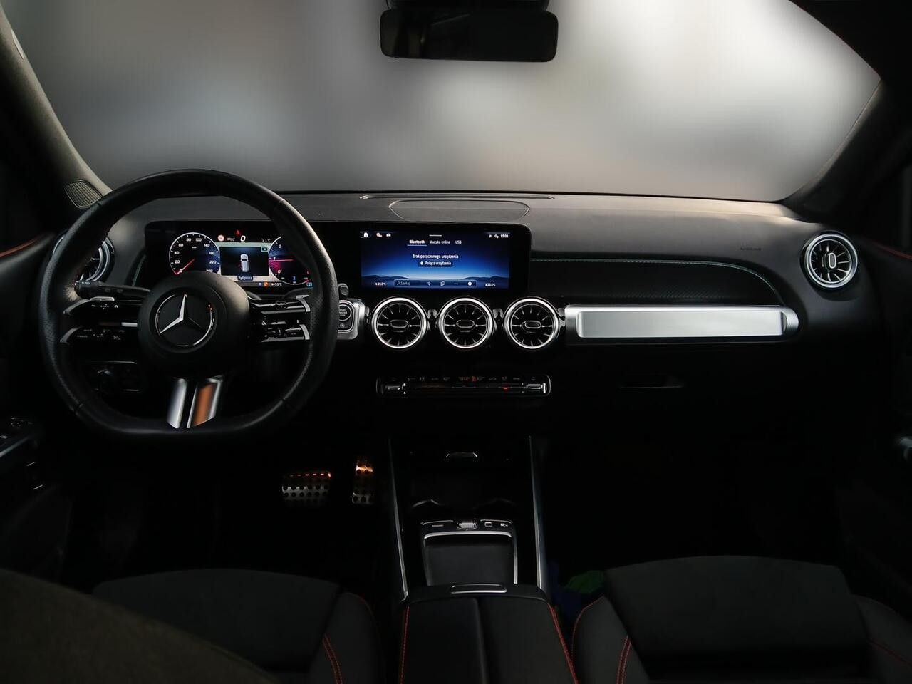 Zdjęcie pojazdu 12 / 24