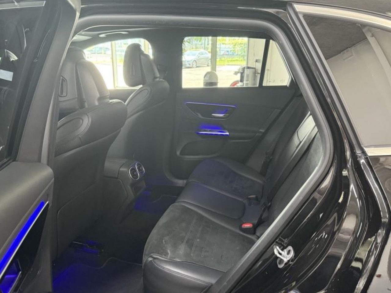 Photo du v&eacute;hicule 13 / 18