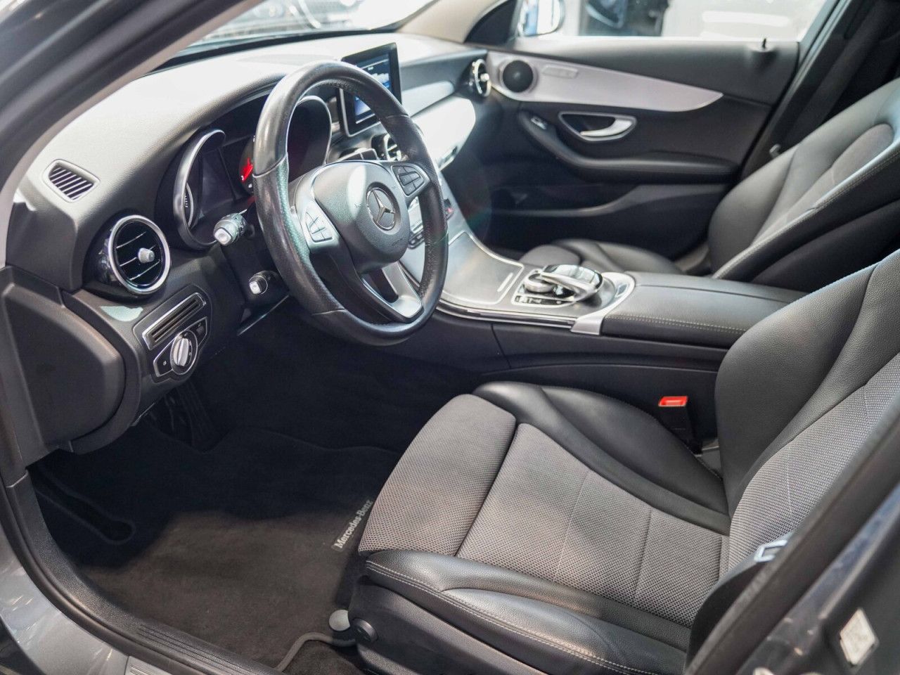 Fahrzeugbild 17 / 25