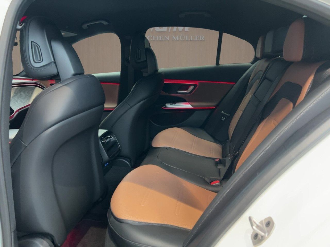 Mercedes-Benz E-Klasse – Bild 11